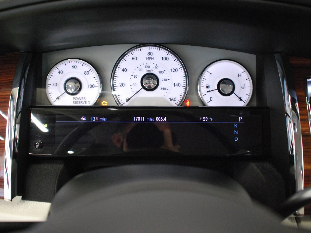2011 Rolls-Royce Ghost Image 10