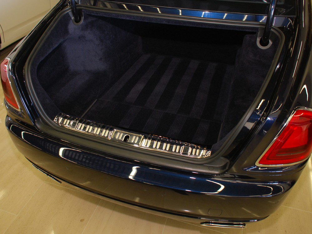 2011 Rolls-Royce Ghost Image 29