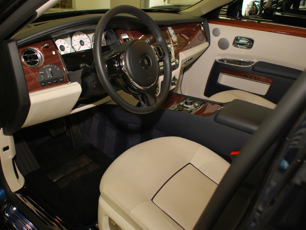 2011 Rolls-Royce Ghost Image 3