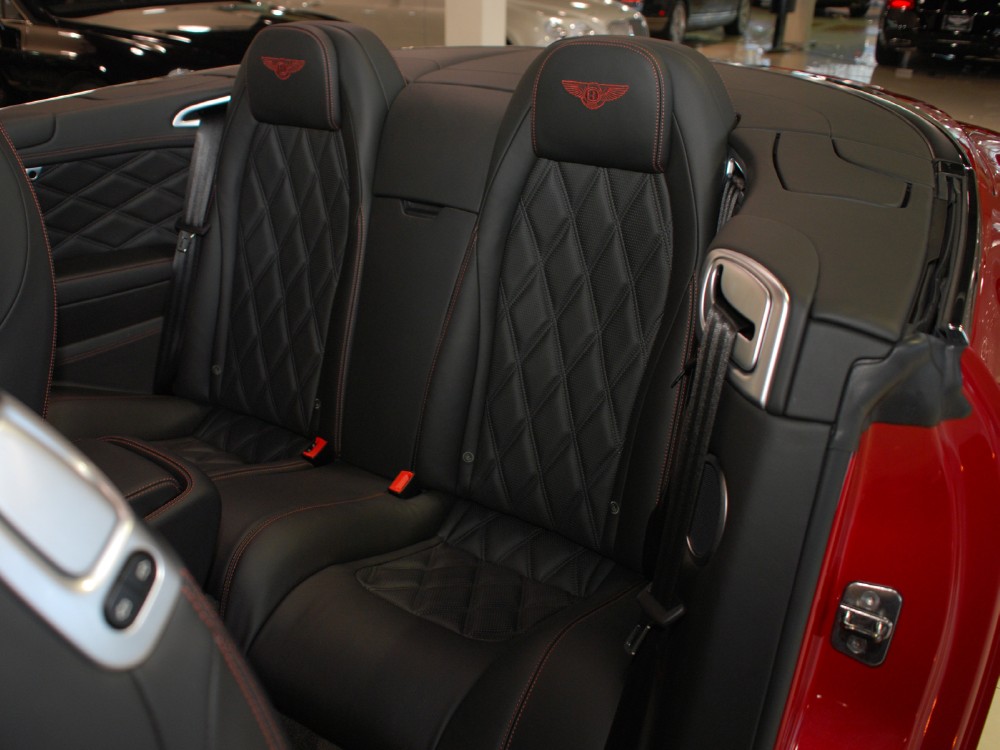 2013 Bentley Continental GT V8 Convertible Image 20