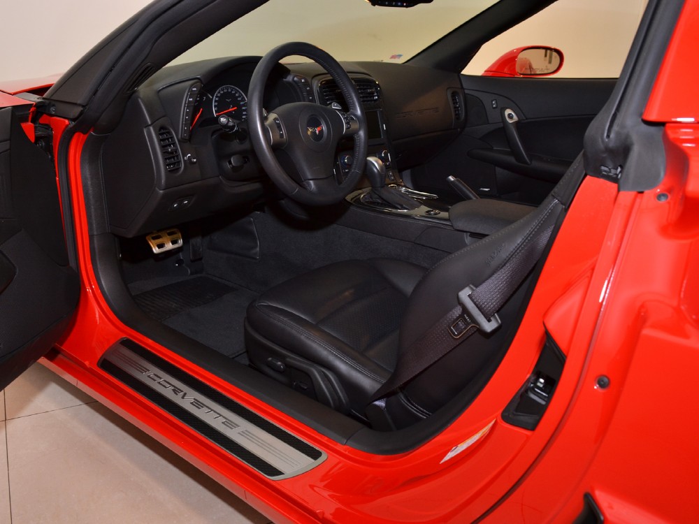2010 Chevrolet Corvette Image 3