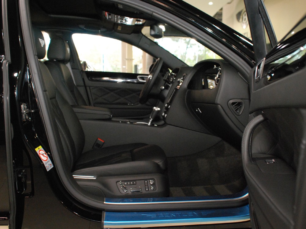 2013 Bentley Continental Flying Spur Image 13