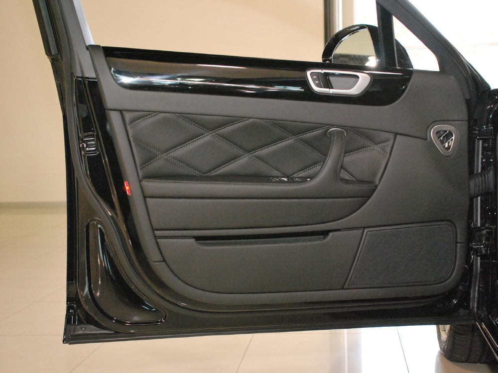 2013 Bentley Continental Flying Spur Image 22