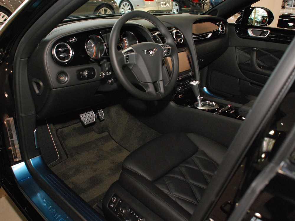 2013 Bentley Continental Flying Spur Image 3