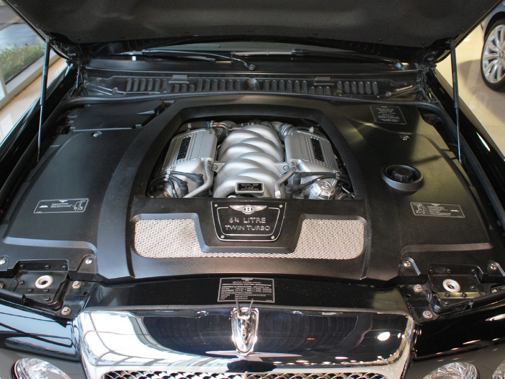 2009 Bentley Azure Image 23