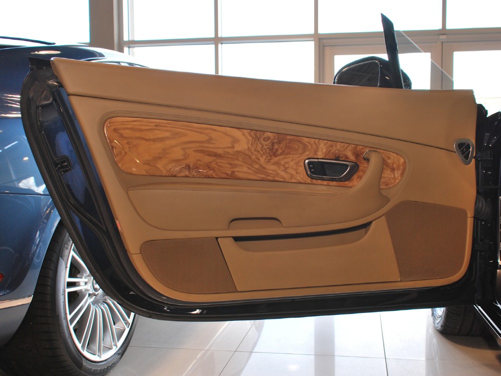 2007 Bentley Continental GT Convertible Image 23