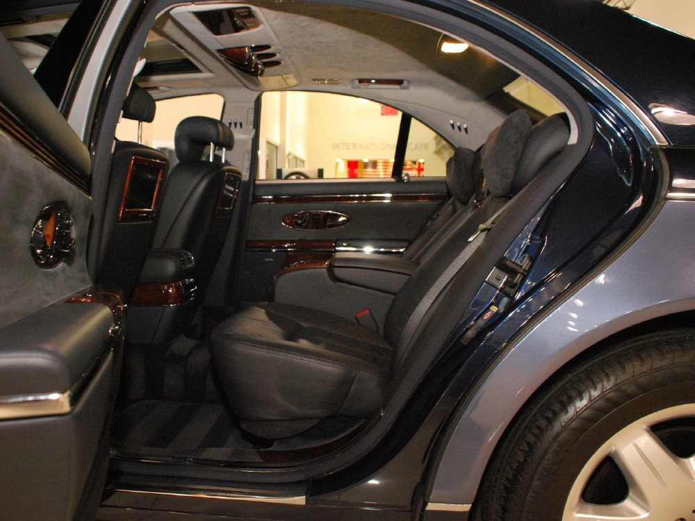 2004 Maybach 57 Image 16