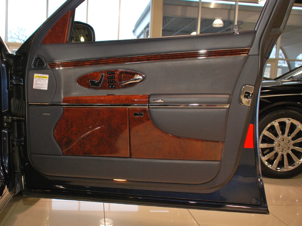 2004 Maybach 57 Image 23