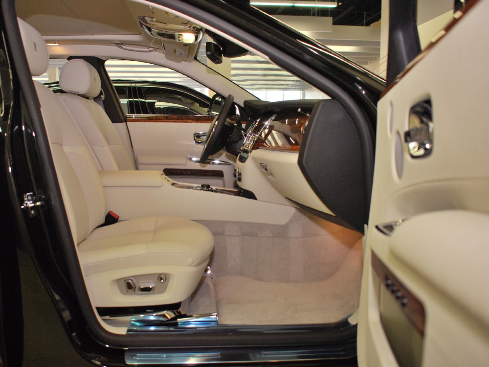2012 Rolls-Royce Ghost Image 14