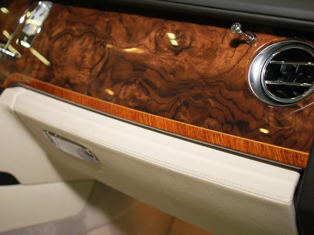 2012 Rolls-Royce Ghost Image 23