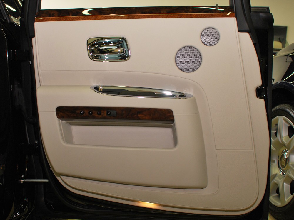 2012 Rolls-Royce Ghost Image 27