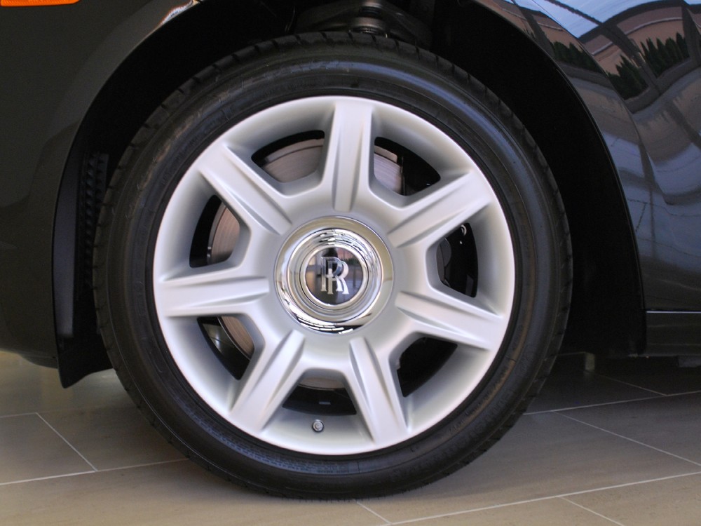 2012 Rolls-Royce Ghost Image 4