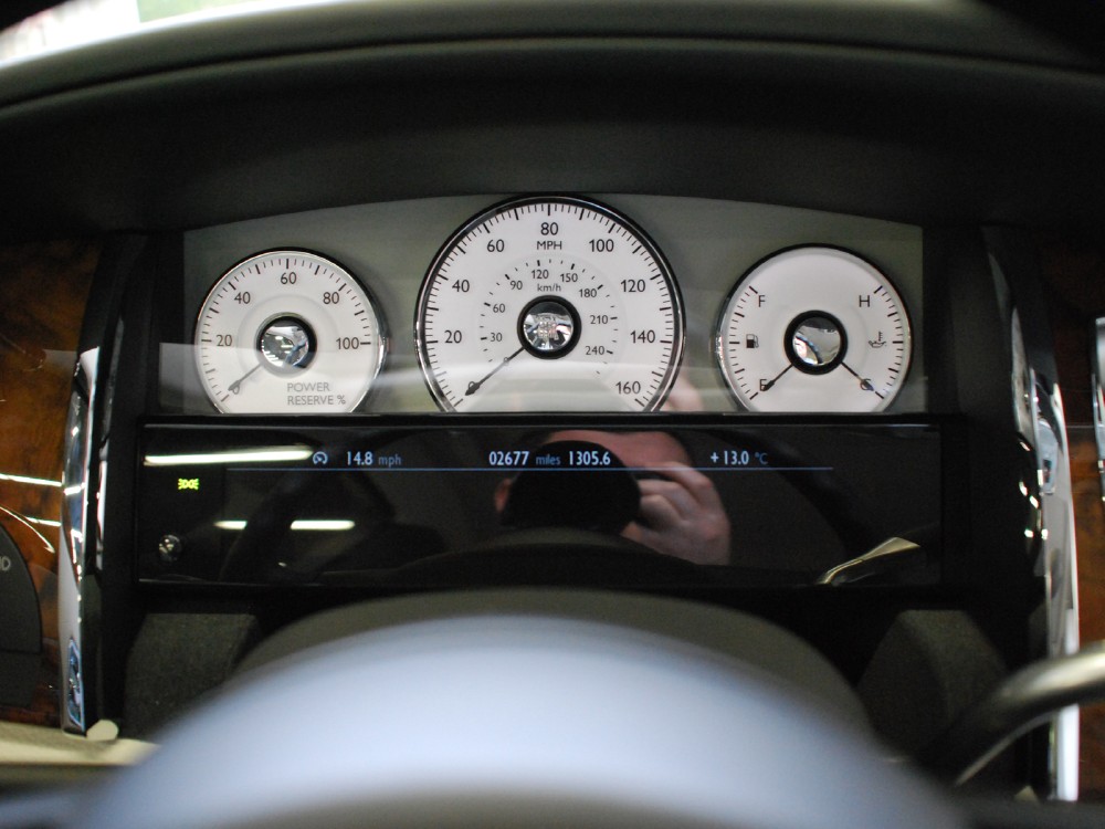 2012 Rolls-Royce Ghost Image 10
