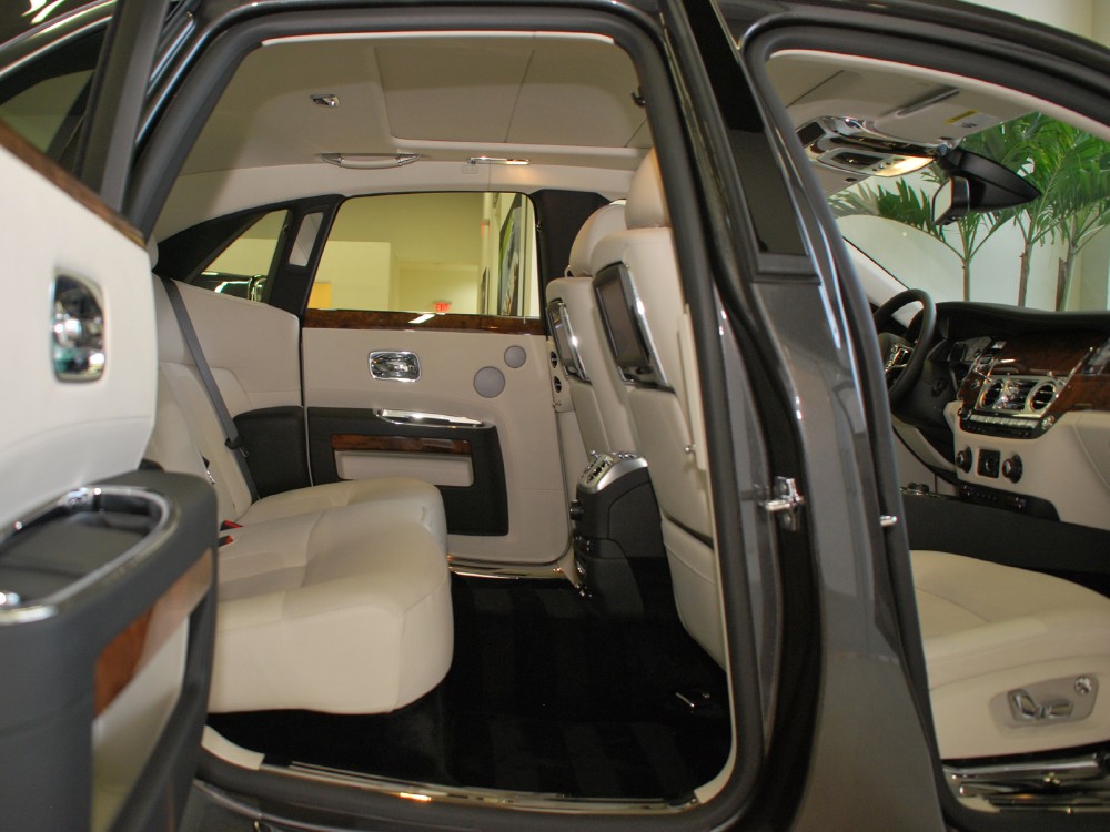 2012 Rolls-Royce Ghost Image 20