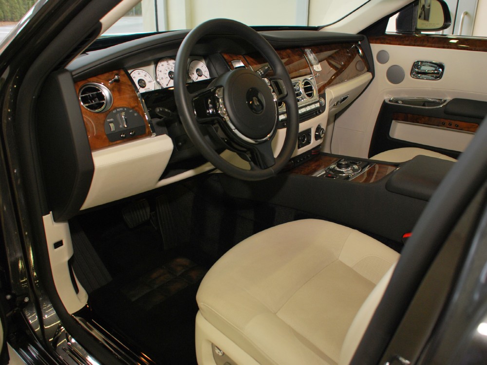 2012 Rolls-Royce Ghost Image 4