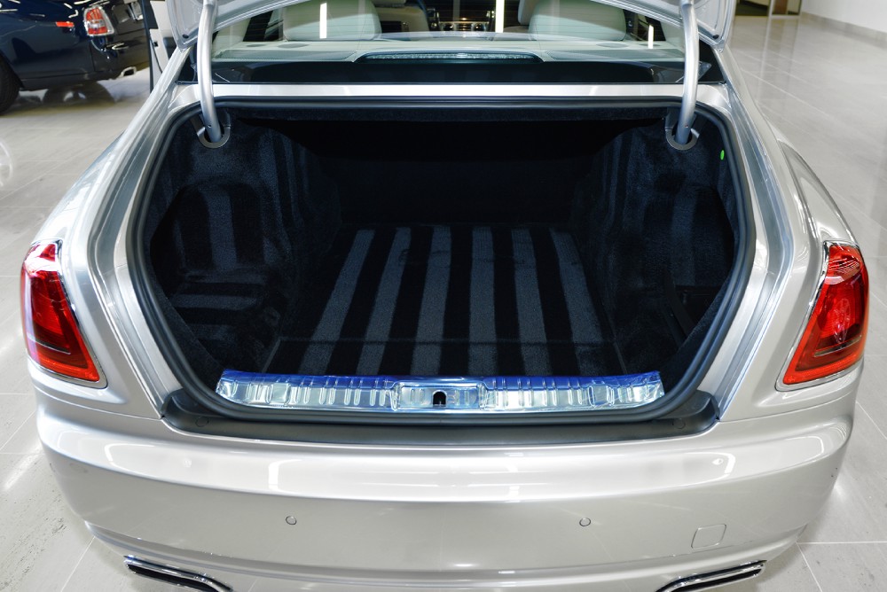 2012 Rolls-Royce Ghost EWB Image 13