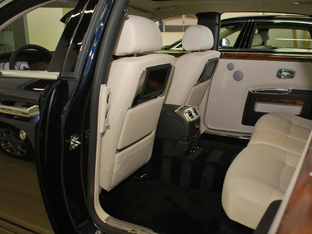 2012 Rolls-Royce Ghost EWB Image 12
