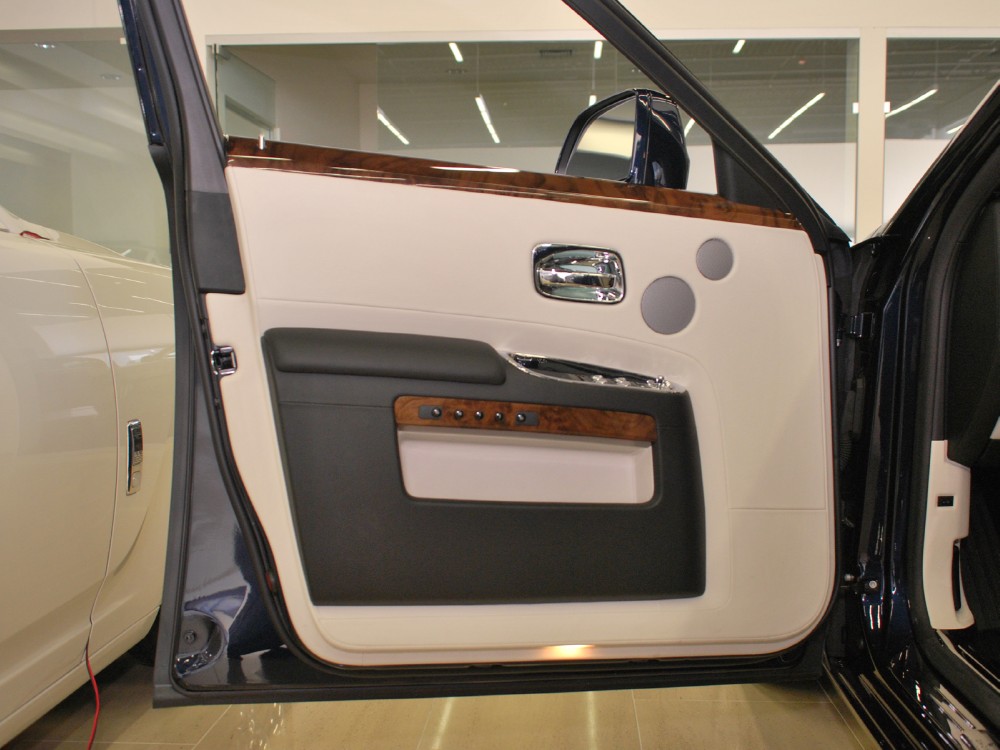 2012 Rolls-Royce Ghost EWB Image 18