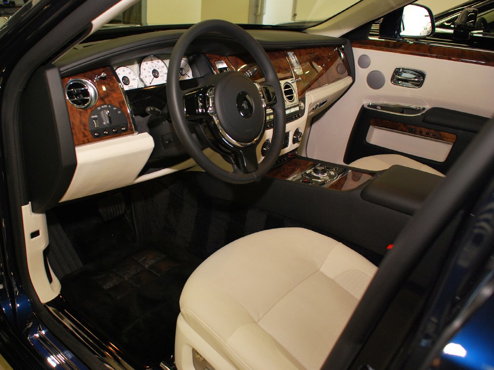 2012 Rolls-Royce Ghost EWB Image 3