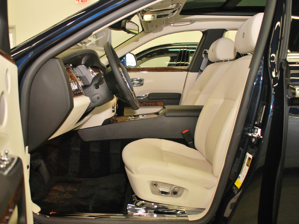 2012 Rolls-Royce Ghost EWB Image 9