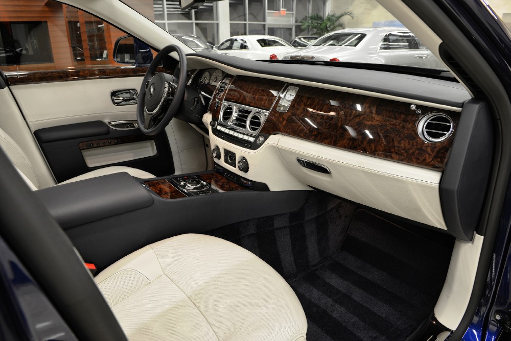 2012 Rolls-Royce Ghost EWB Image 11