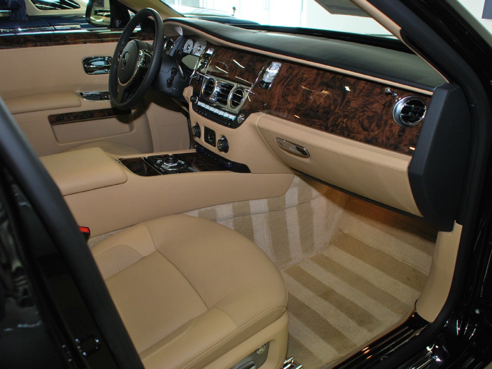 2012 Rolls-Royce Ghost Image 13