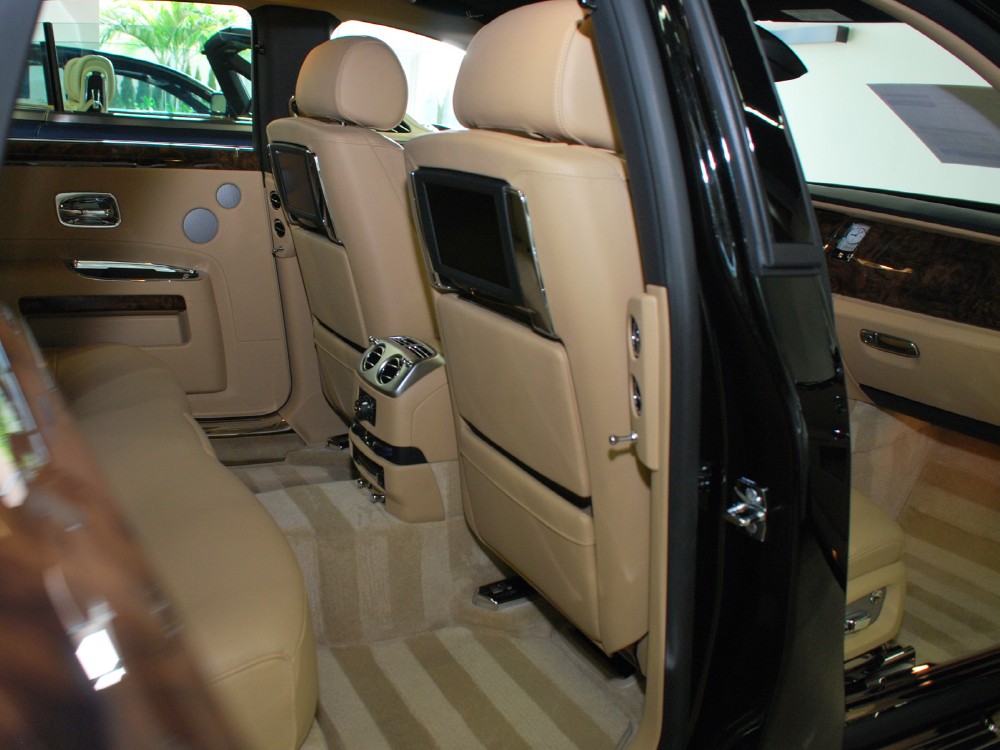 2012 Rolls-Royce Ghost Image 22