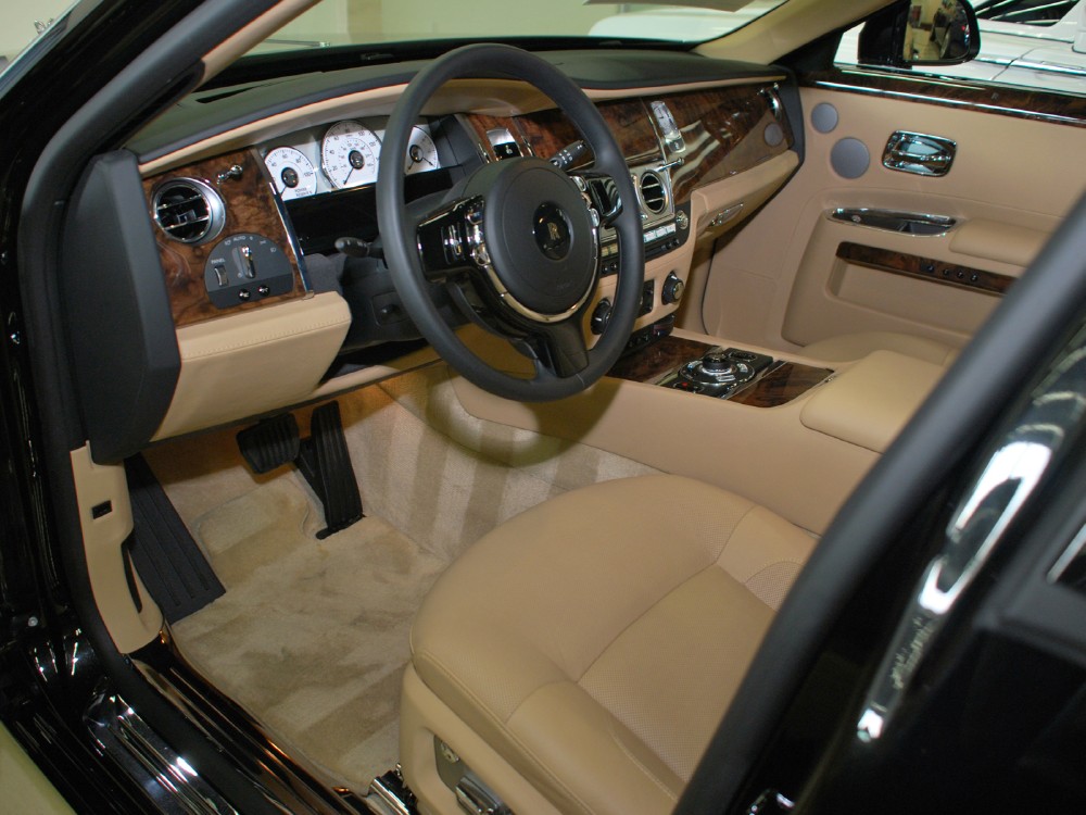 2012 Rolls-Royce Ghost Image 3