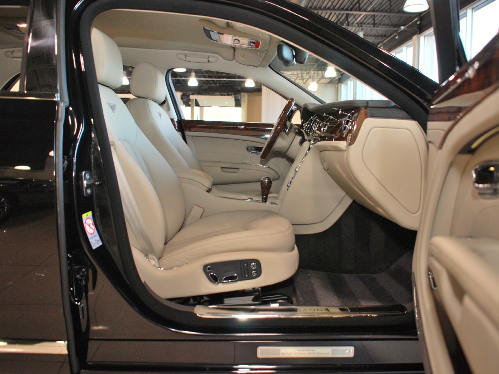 2012 Bentley Mulsanne Image 13