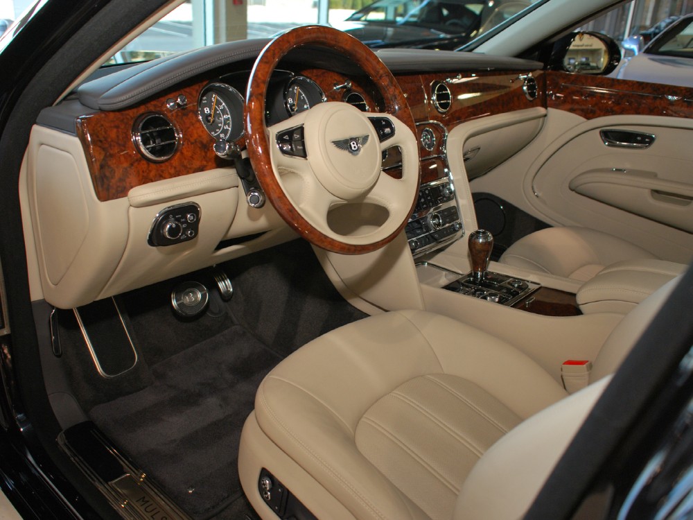 2012 Bentley Mulsanne Image 3