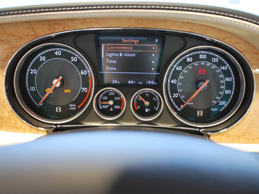 2013 Bentley Continental GT V8 Convertible Image 15