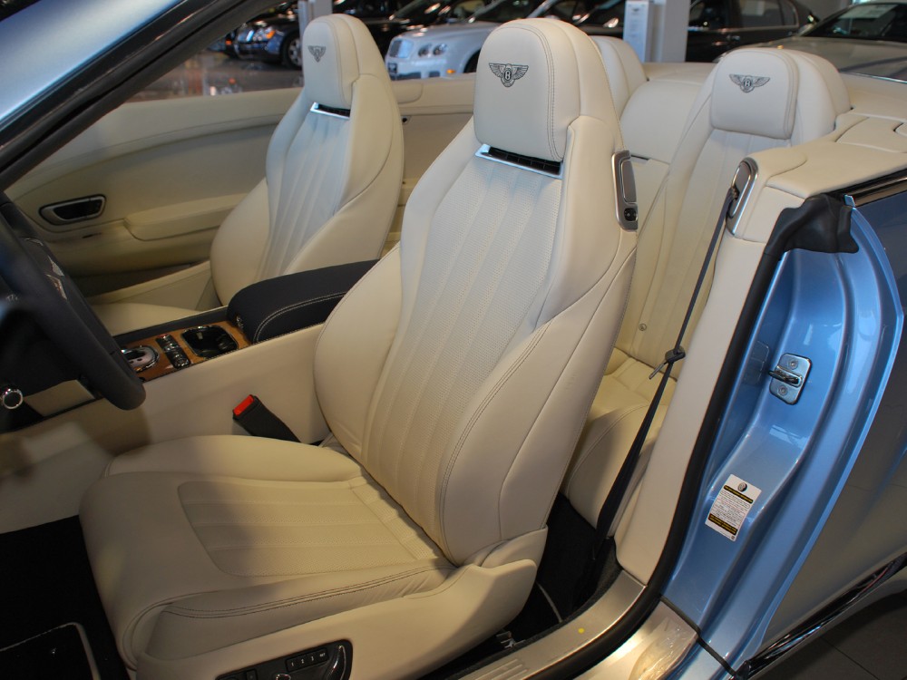 2013 Bentley Continental GT V8 Convertible Image 17