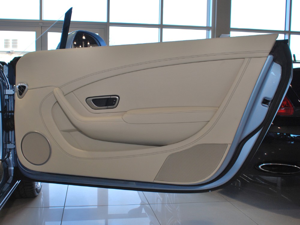 2013 Bentley Continental GT V8 Convertible Image 22