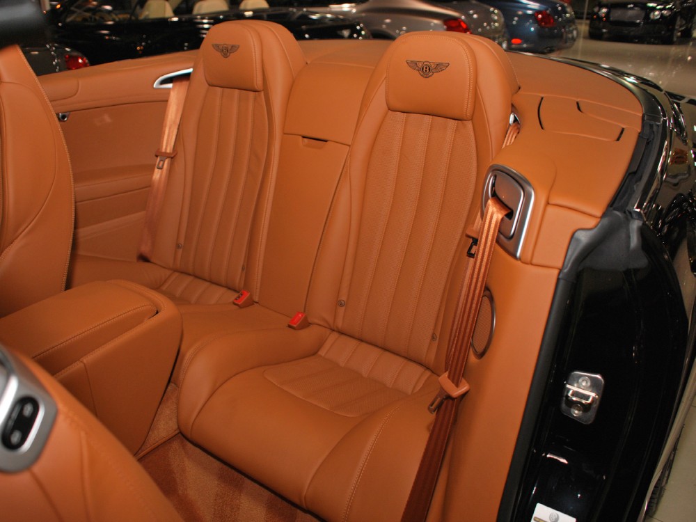2013 Bentley Continental GT V8 Convertible Image 17