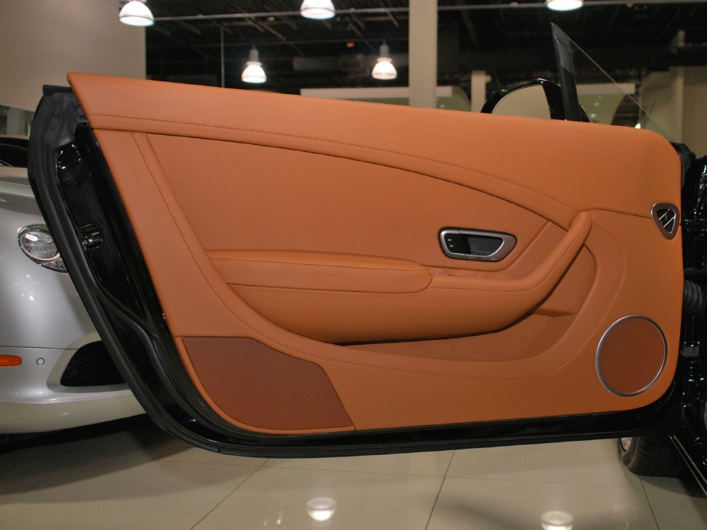 2013 Bentley Continental GT V8 Convertible Image 20