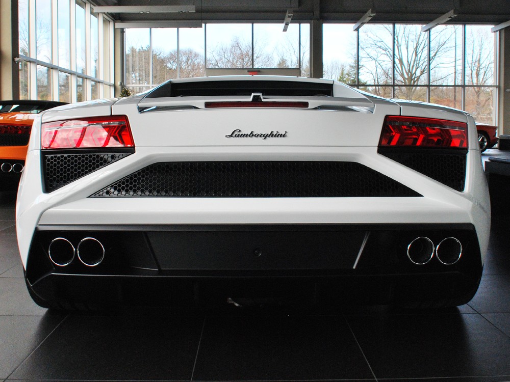 2013 Lamborghini Gallardo Image 8