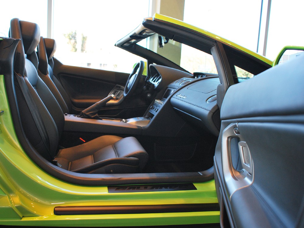 2012 Lamborghini Gallardo Image 18