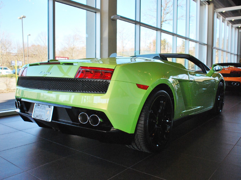 2012 Lamborghini Gallardo Image 2