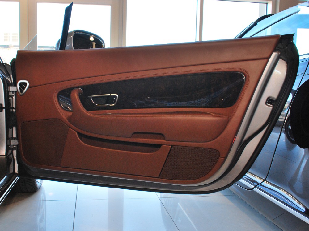 2007 Bentley Continental GT Image 16