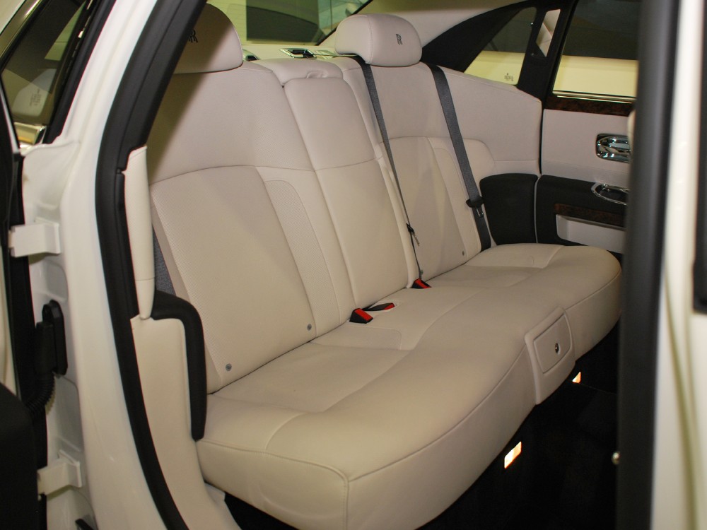 2013 Rolls-Royce Ghost Image 20
