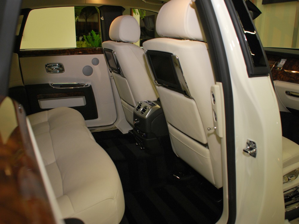 2013 Rolls-Royce Ghost Image 21