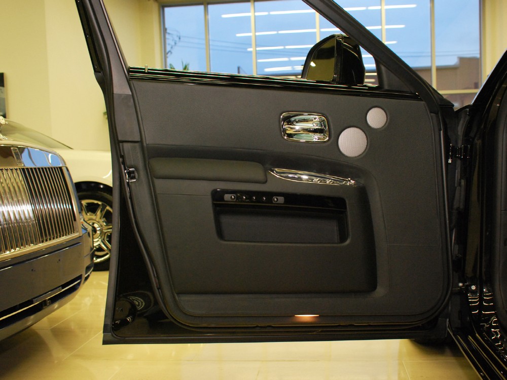 2013 Rolls-Royce Ghost Image 21