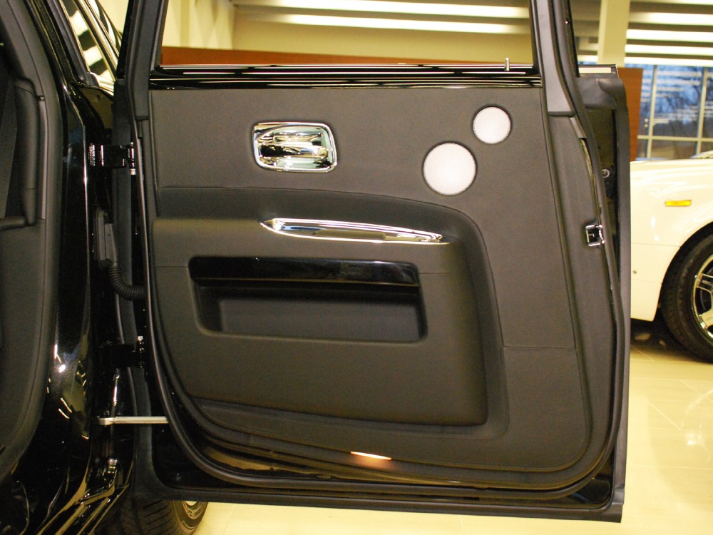 2013 Rolls-Royce Ghost Image 24