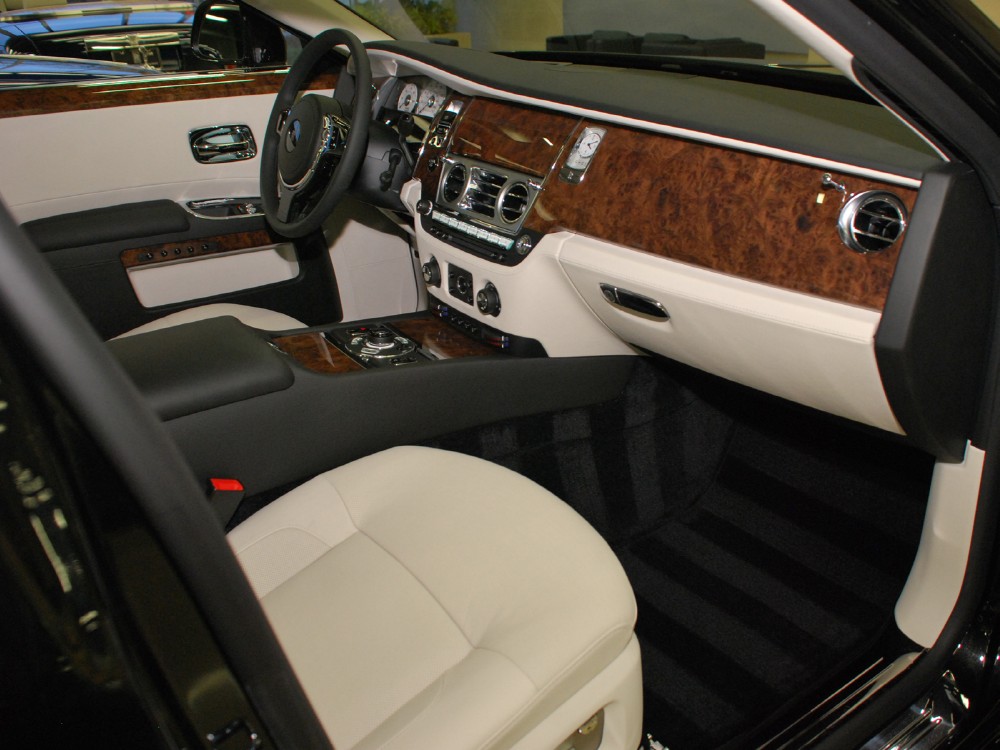 2013 Rolls-Royce Ghost Image 11