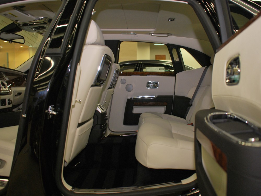 2013 Rolls-Royce Ghost Image 13