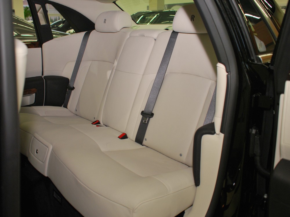 2013 Rolls-Royce Ghost Image 14