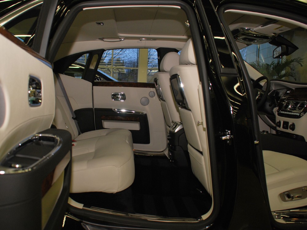 2013 Rolls-Royce Ghost Image 18
