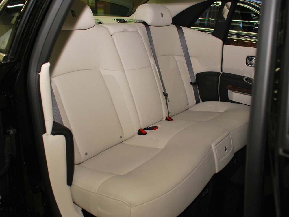2013 Rolls-Royce Ghost Image 19