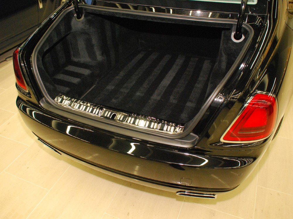 2013 Rolls-Royce Ghost Image 26