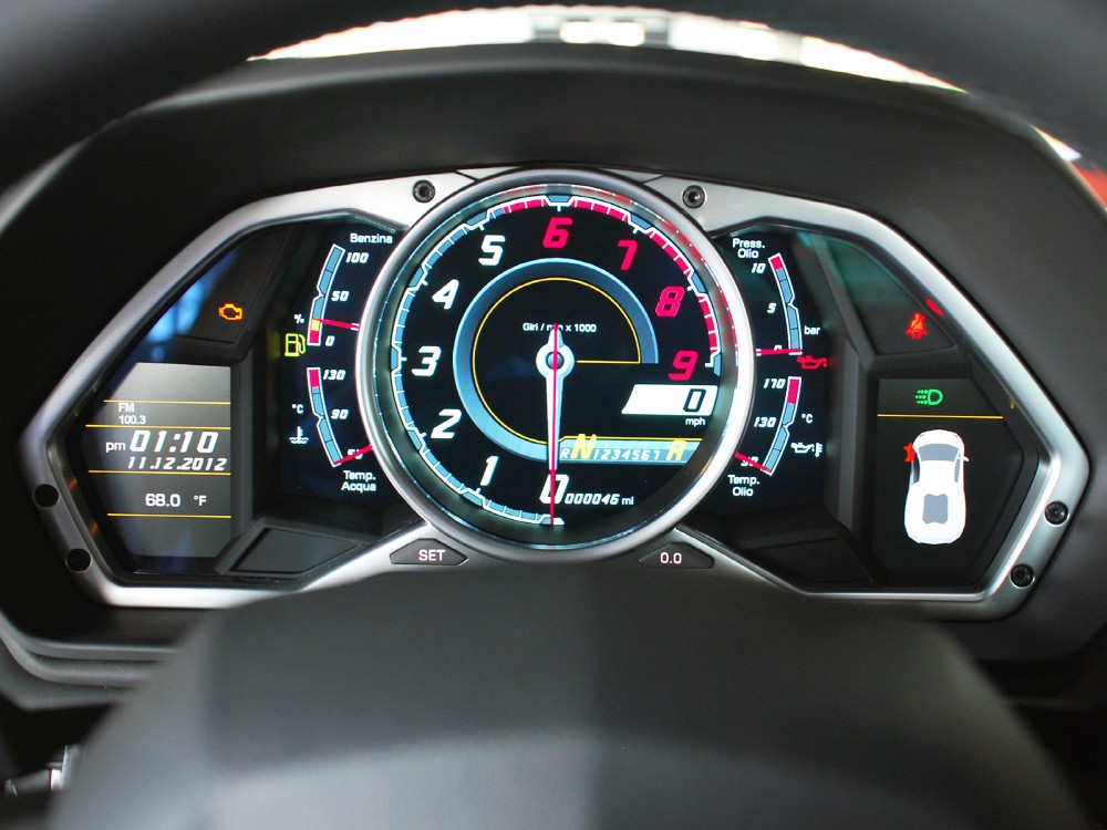 2012 Lamborghini Aventador Image 11